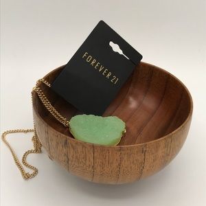 NWT Forever 21 Raw Green Crystal /Geode Necklace